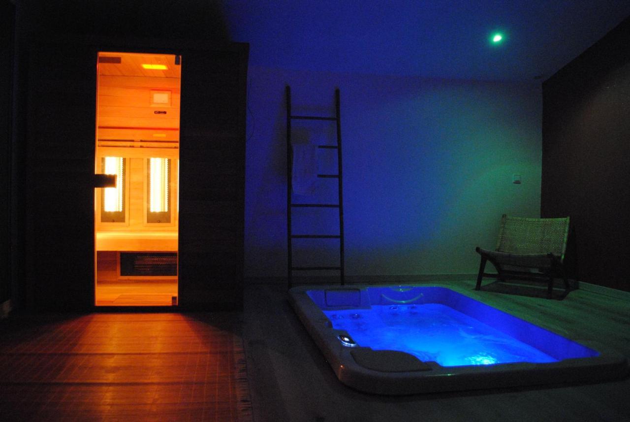 D'hotes & Le Relais De La Cavayere