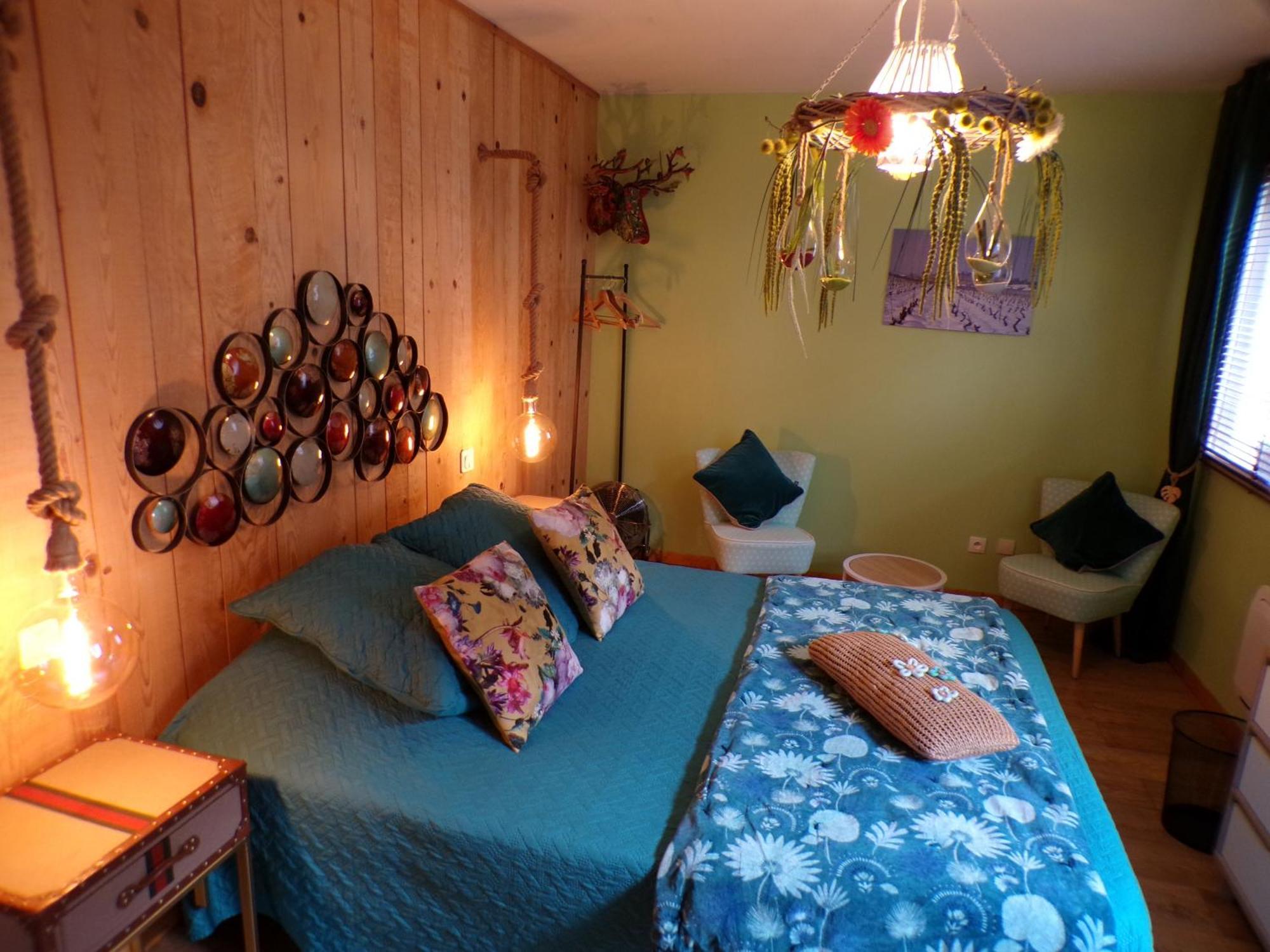 D'hotes & Le Relais De La Cavayere Bed & Breakfast
