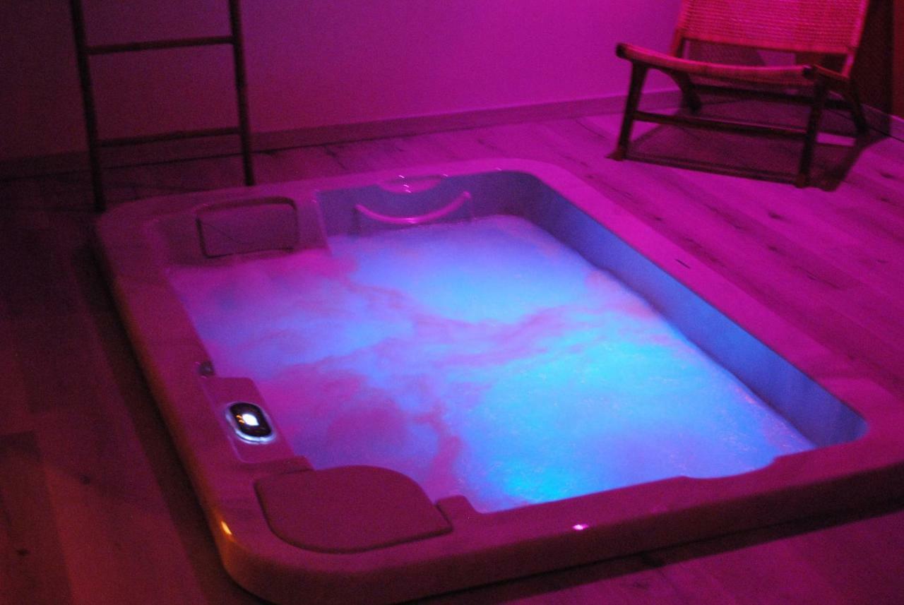 D'hotes & Le Relais De La Cavayere *
